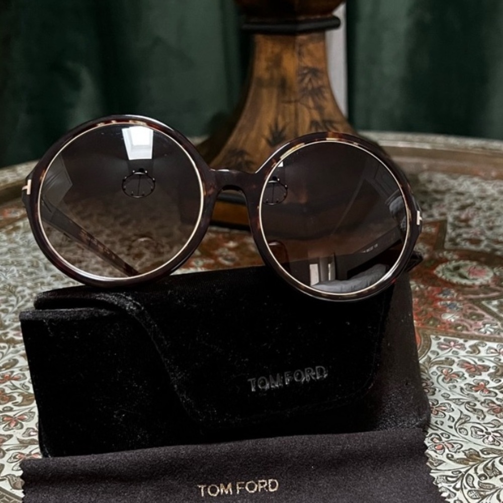 Tom Ford sunglasses 🕶️